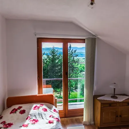 Ferienhaus Honey Bihać